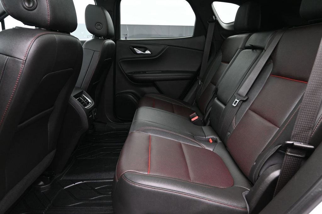 Used 2022 Chevrolet Blazer RS w/ Enhanced Convenience Package AWD/4WD image 11