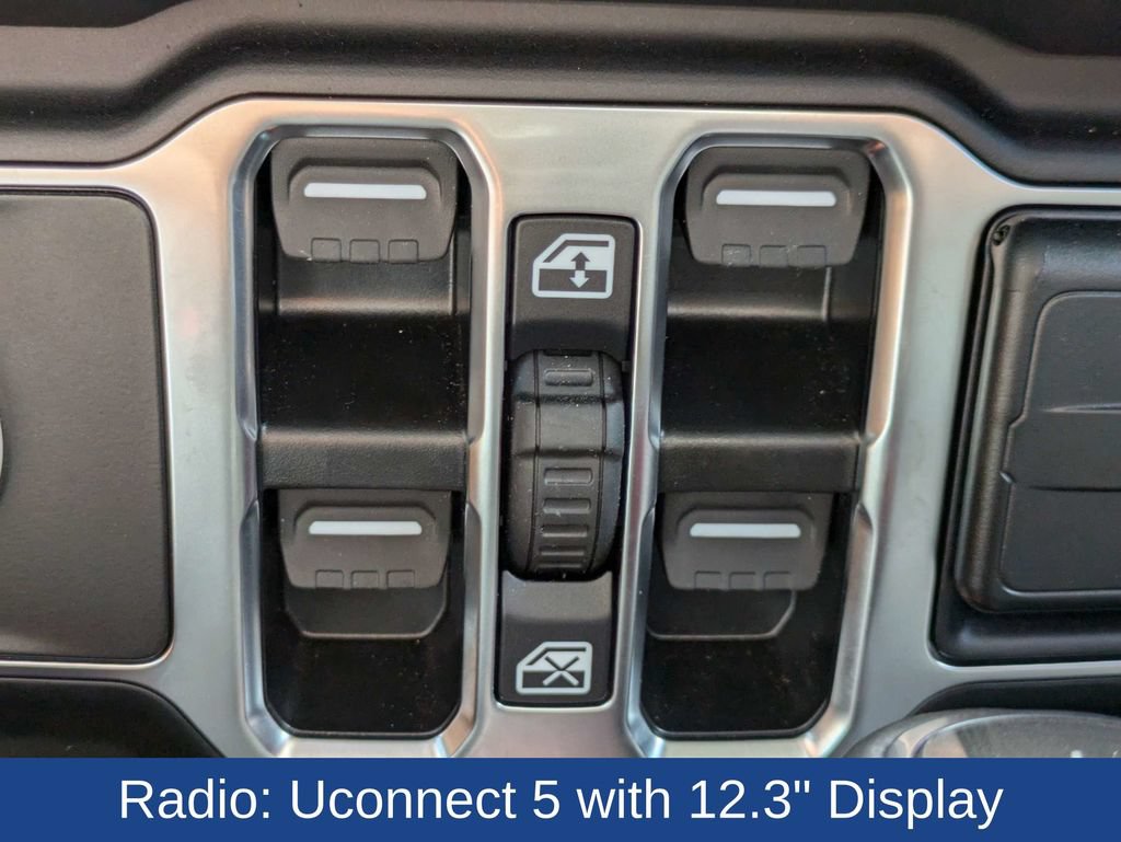 Used 2026 Jeep Wrangler Unlimited Rubicon w/ Steel Bumper Group AWD/4WD image 24