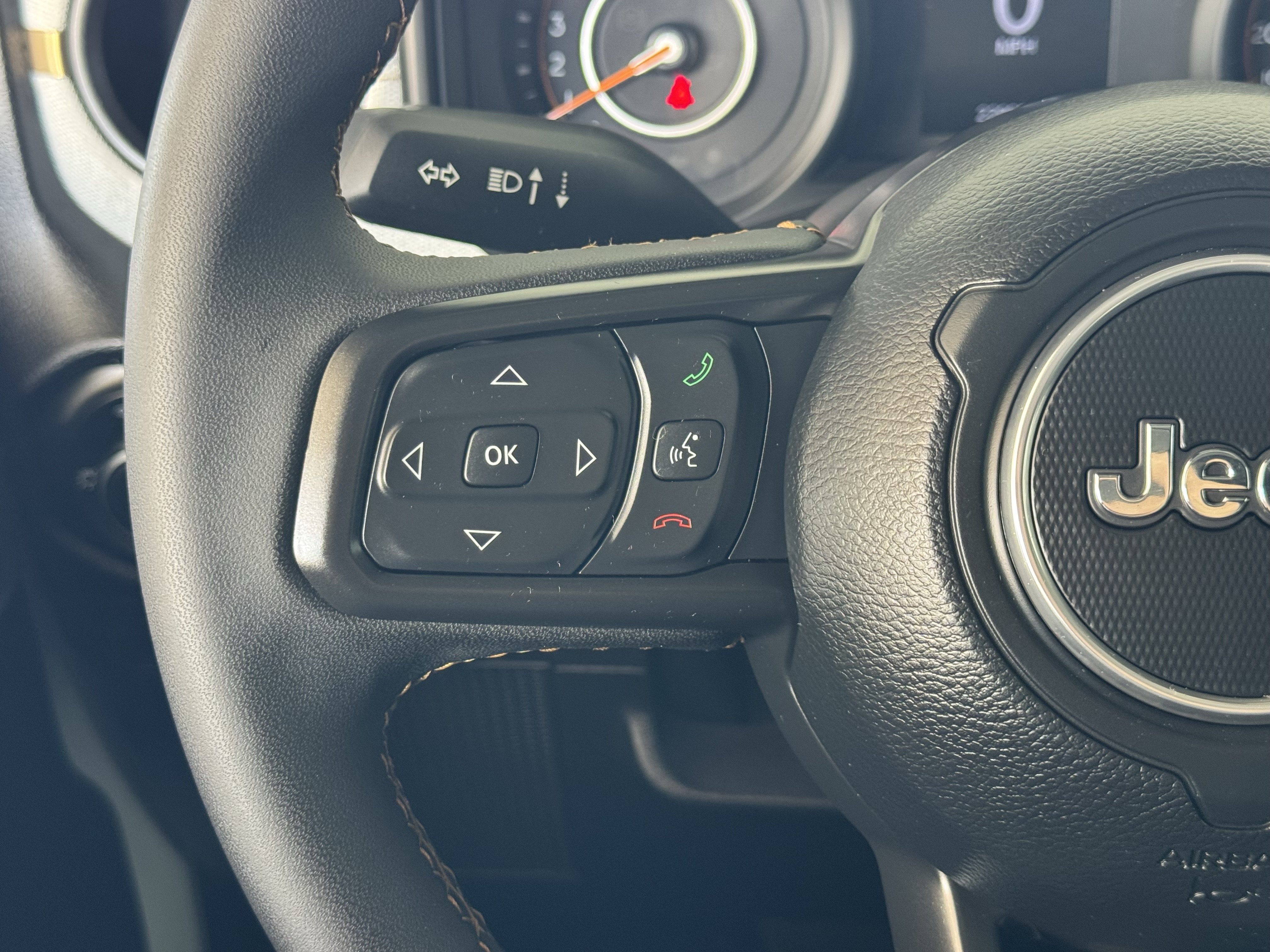 Used 2024 Jeep Wrangler Unlimited Sport AWD/4WD image 32