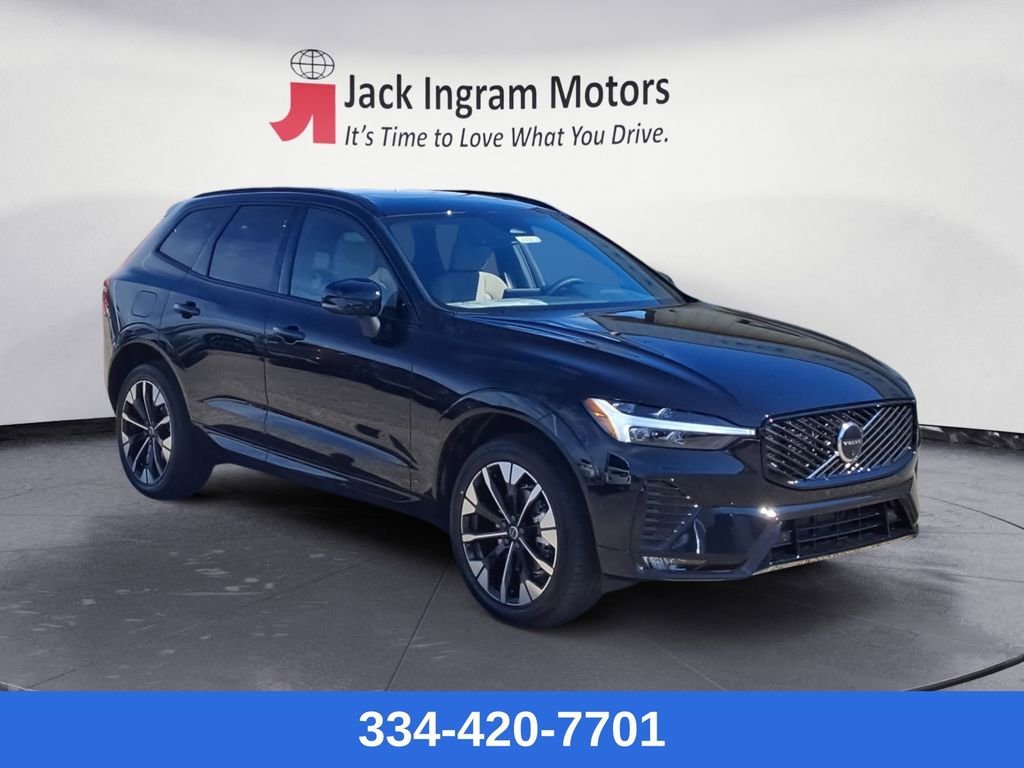New 2026 Volvo XC60 B5 Plus w/ Climate Package image 7