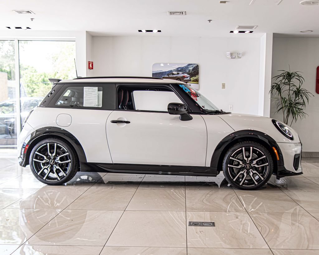 Used 2026 MINI Cooper S FWD image 9