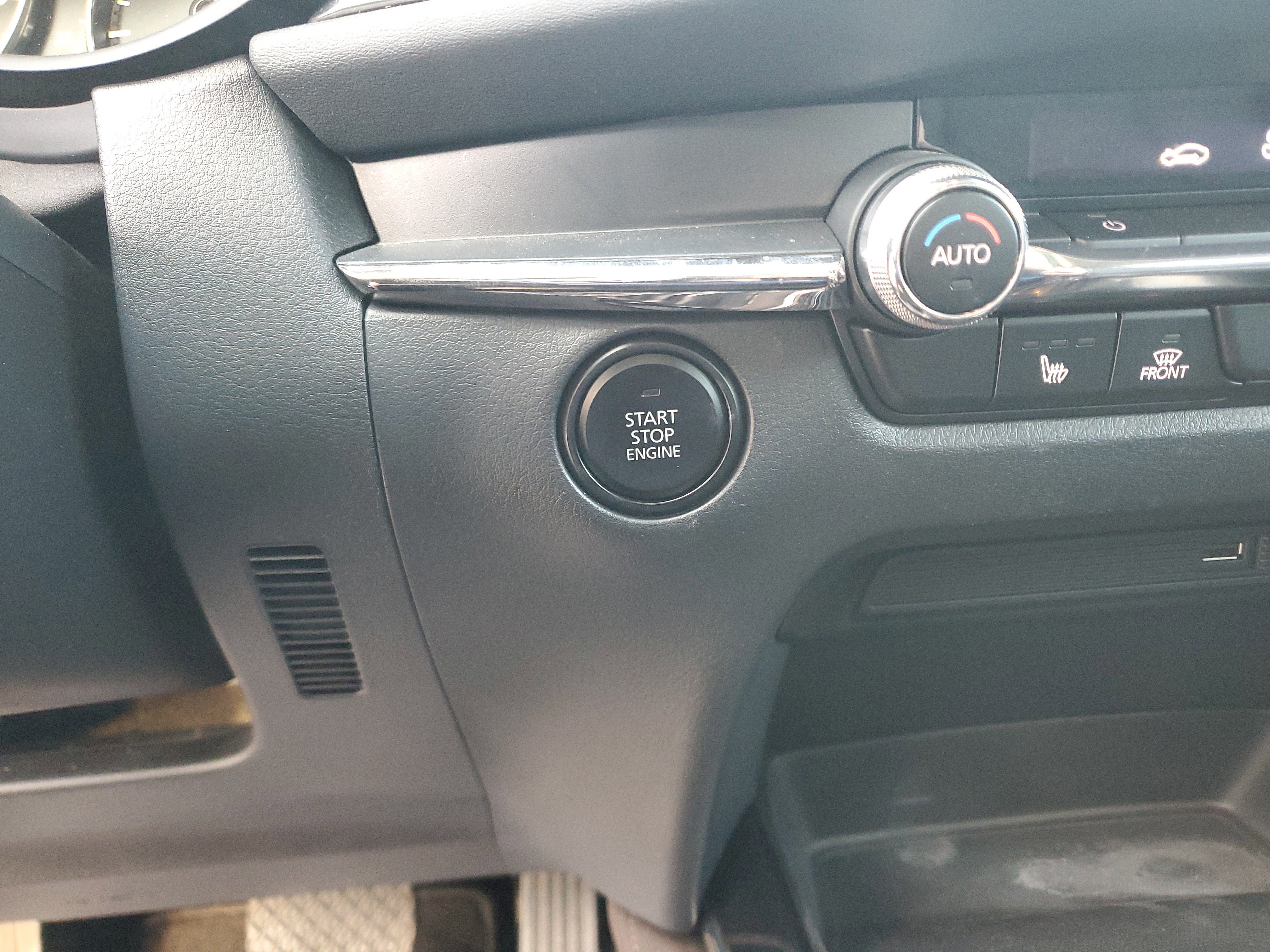 Used 2021 MAZDA CX-30 FWD 2.5 S w/ Premium Package image 22