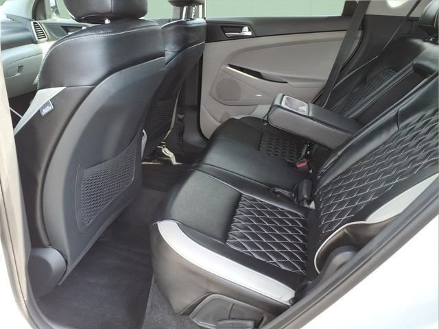 Used 2019 Hyundai Tucson Sport w/ Cargo Package AWD/4WD image 12