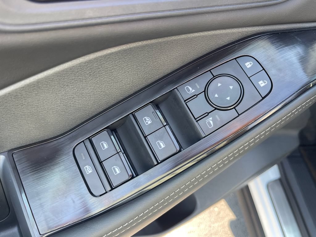 New 2026 Nissan Rogue Dark Armor AWD/4WD image 11