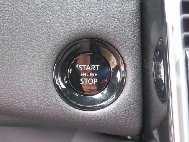 New 2026 Nissan Armada SL w/ Captain's Chari Seat Package image 21