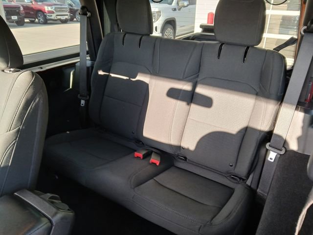 Used 2021 Jeep Wrangler Sport AWD/4WD image 13
