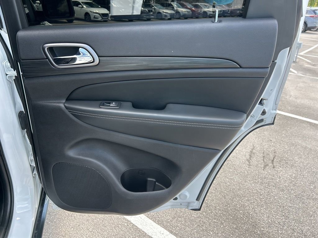 Used 2021 Jeep Grand Cherokee Freedom Edition RWD image 46