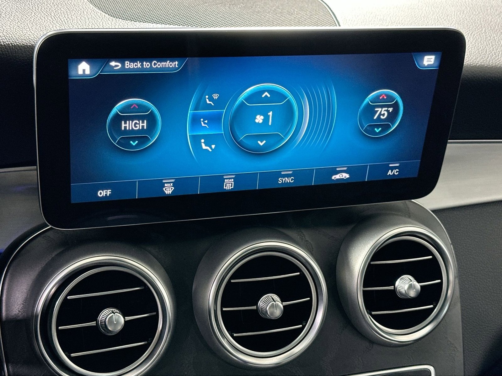 Used 2022 Mercedes-Benz GLC 300 4MATIC image 25