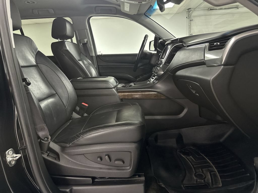 Used 2016 Chevrolet Suburban LT w/ Luxury Package AWD/4WD image 22