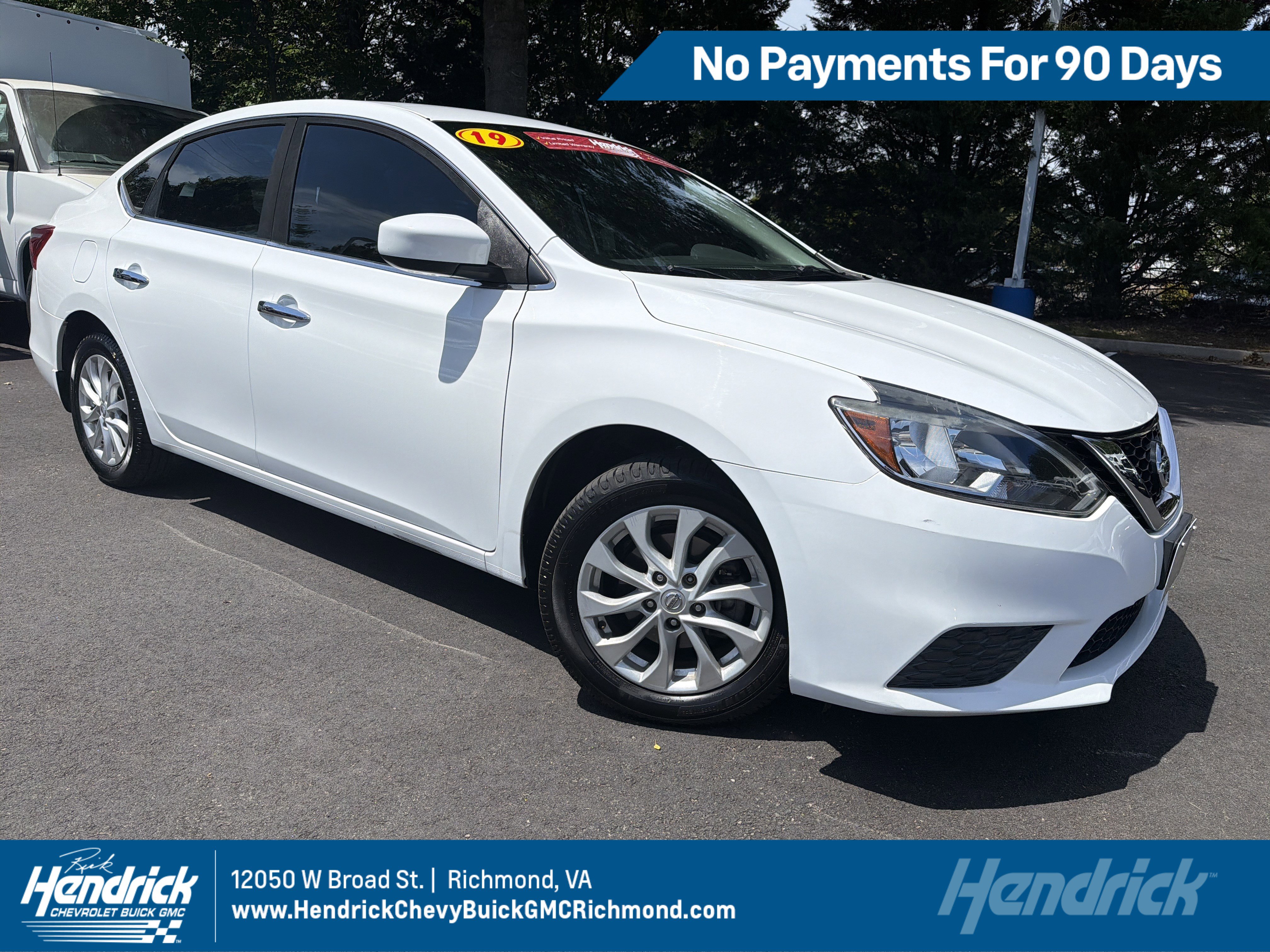 Used 2019 Nissan Sentra SV FWD image 1