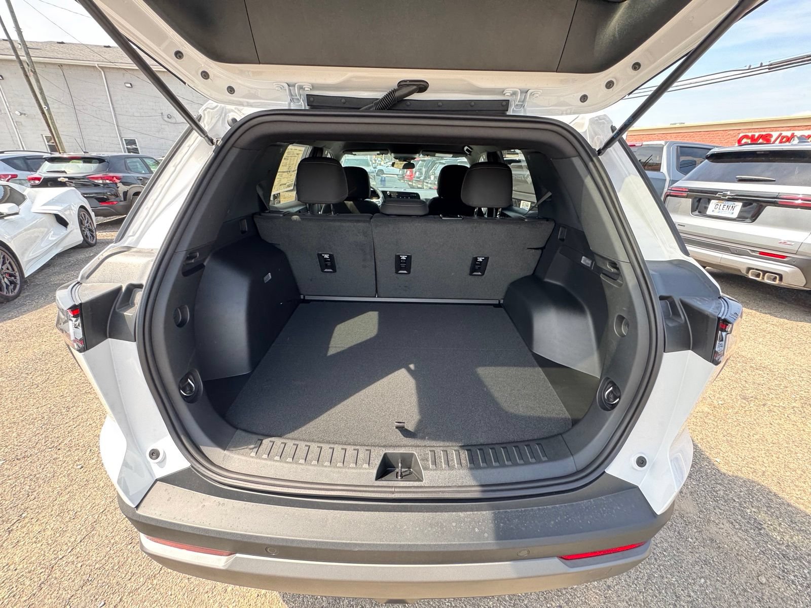 New 2027 Chevrolet Equinox LT FWD image 26