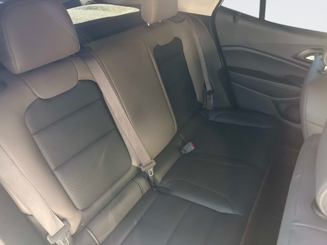 Used 2025 Chevrolet Trax ACTIV w/ Driver Confidence Package FWD image 20