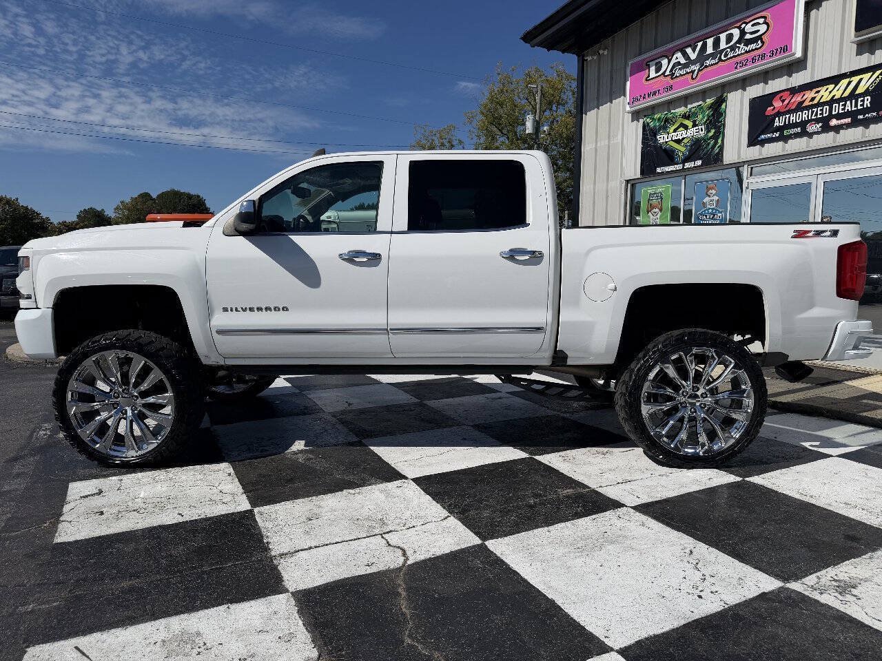 Used 2016 Chevrolet Silverado 1500 LTZ Z71 w/ LTZ Plus Package AWD/4WD image 9