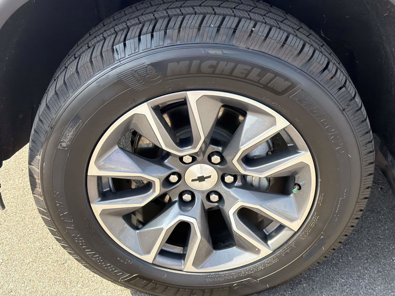 Certified 2020 Chevrolet Silverado 1500 RST AWD/4WD image 13