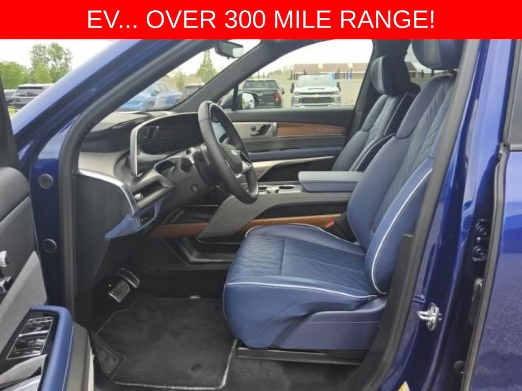 Used 2026 Cadillac Vistiq Premium Luxury AWD/4WD image 10