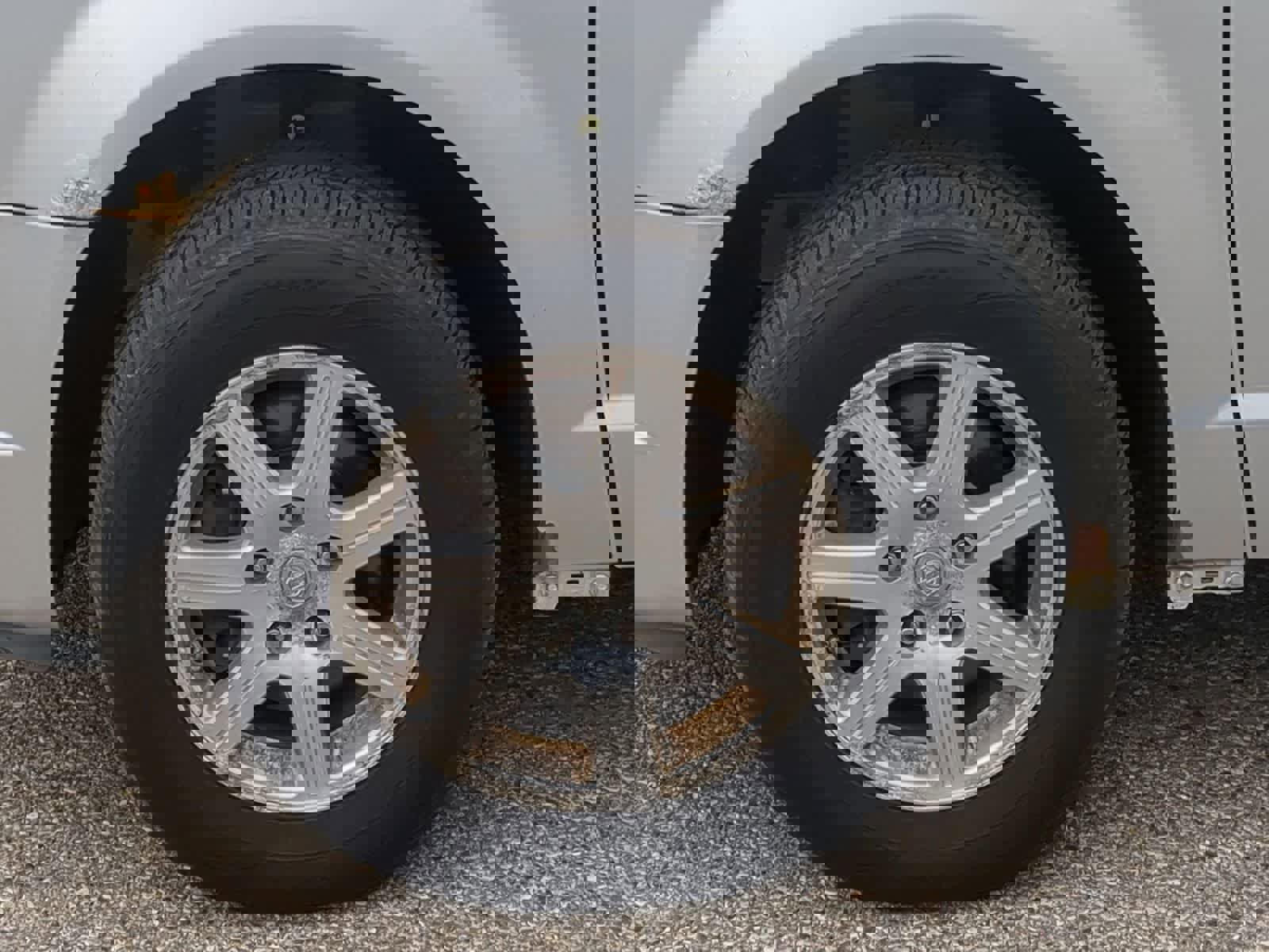 Used 2008 Chrysler Town & Country Touring image 14