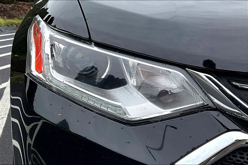 Used 2019 Chevrolet Traverse LT AWD/4WD image 32