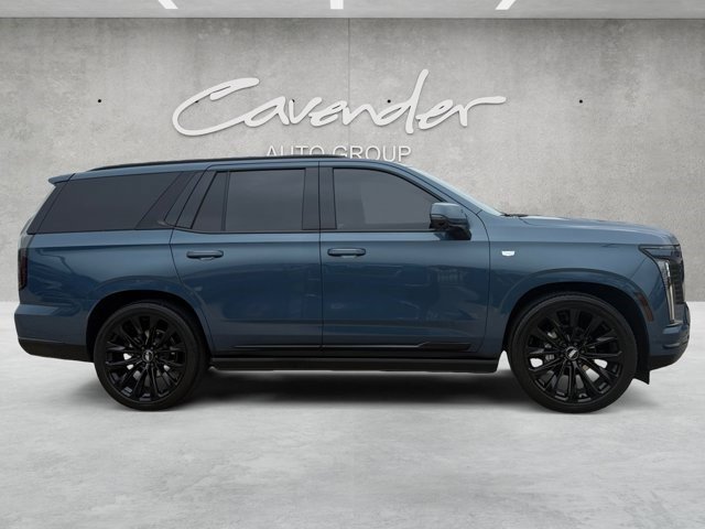 Certified 2025 Cadillac Escalade Sport Platinum w/ LPO, ONYX Package AWD/4WD image 16