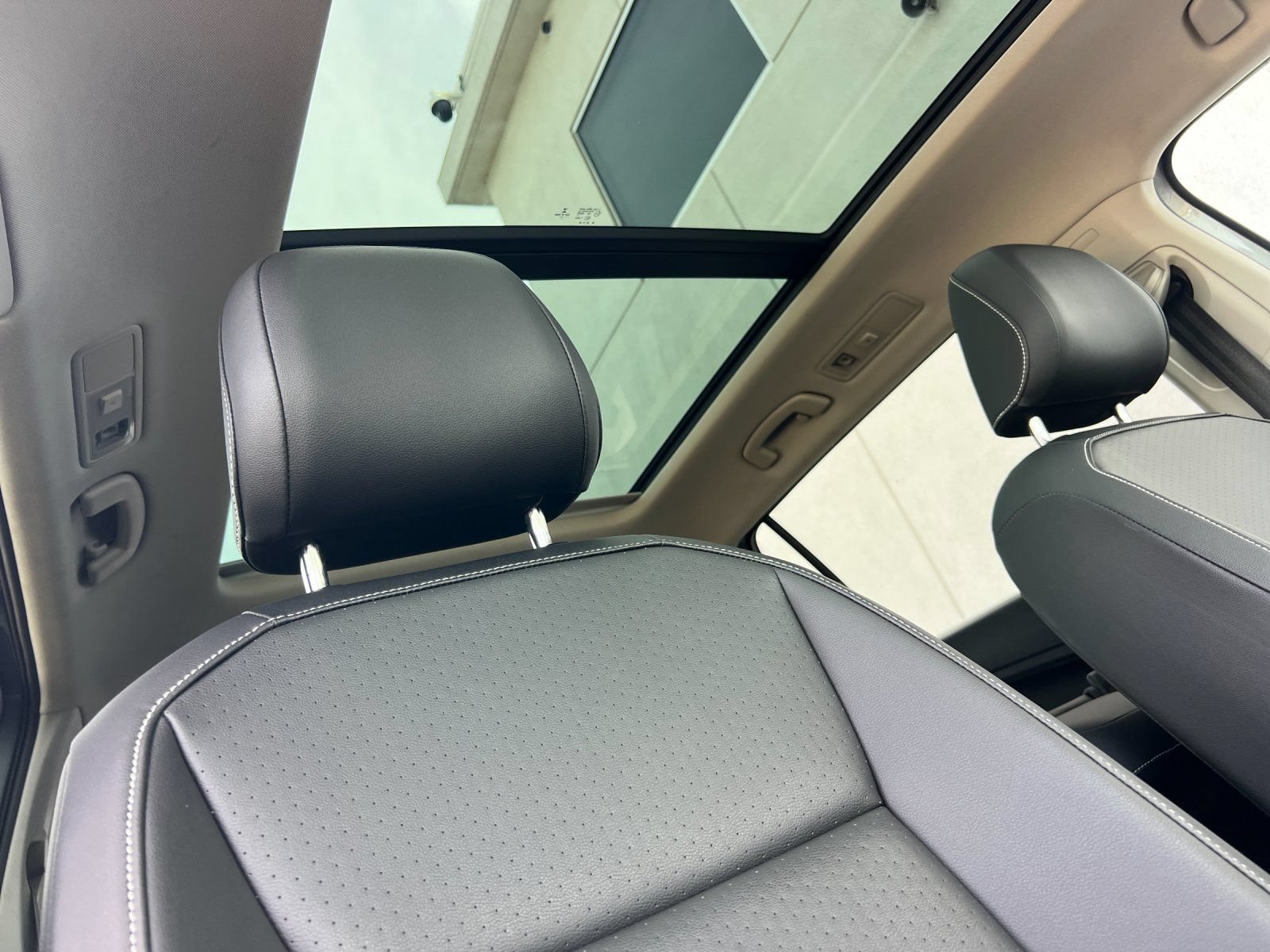 Used 2021 Volkswagen Tiguan SE FWD image 20