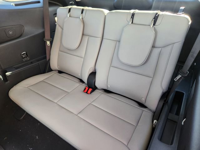 New 2026 Ford Explorer Active w/ Active Comfort Package image 16