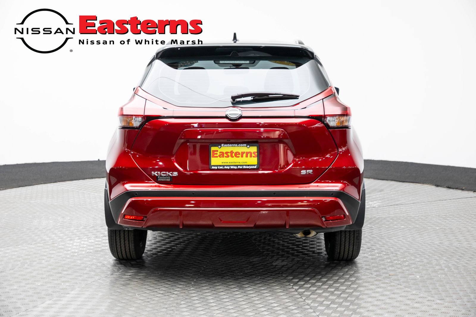 Used 2023 Nissan Kicks SR w/ SR Premium Package image 7