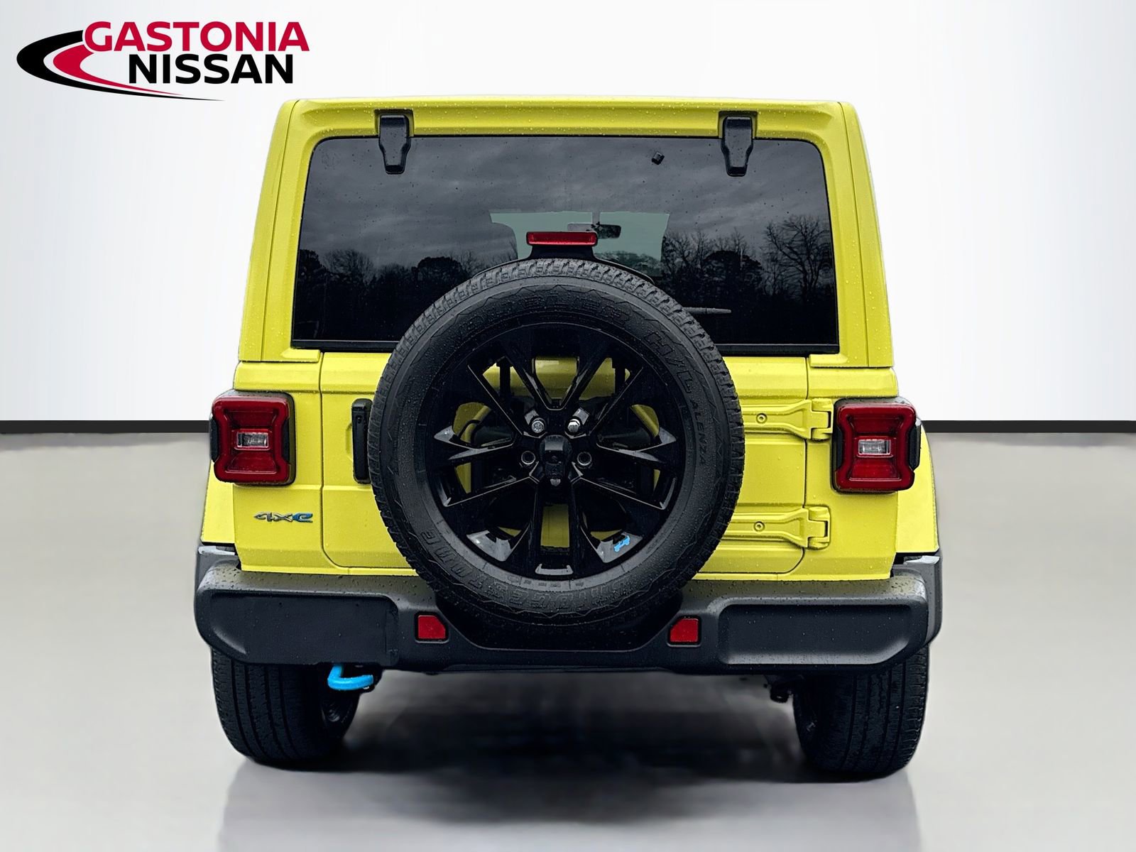 Used 2023 Jeep Wrangler Sahara 4xe w/ Cold Weather Group image 7