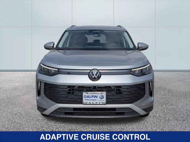 Certified 2025 Volkswagen Tiguan S FWD image 8