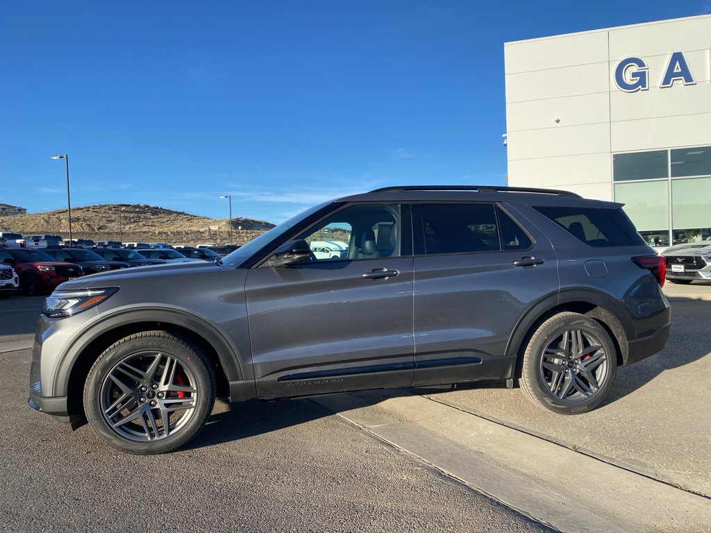 New 2026 Ford Explorer ST w/ Sun And Sound Package image 28