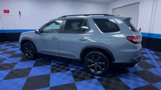 Certified 2025 Honda Pilot Sport image 6