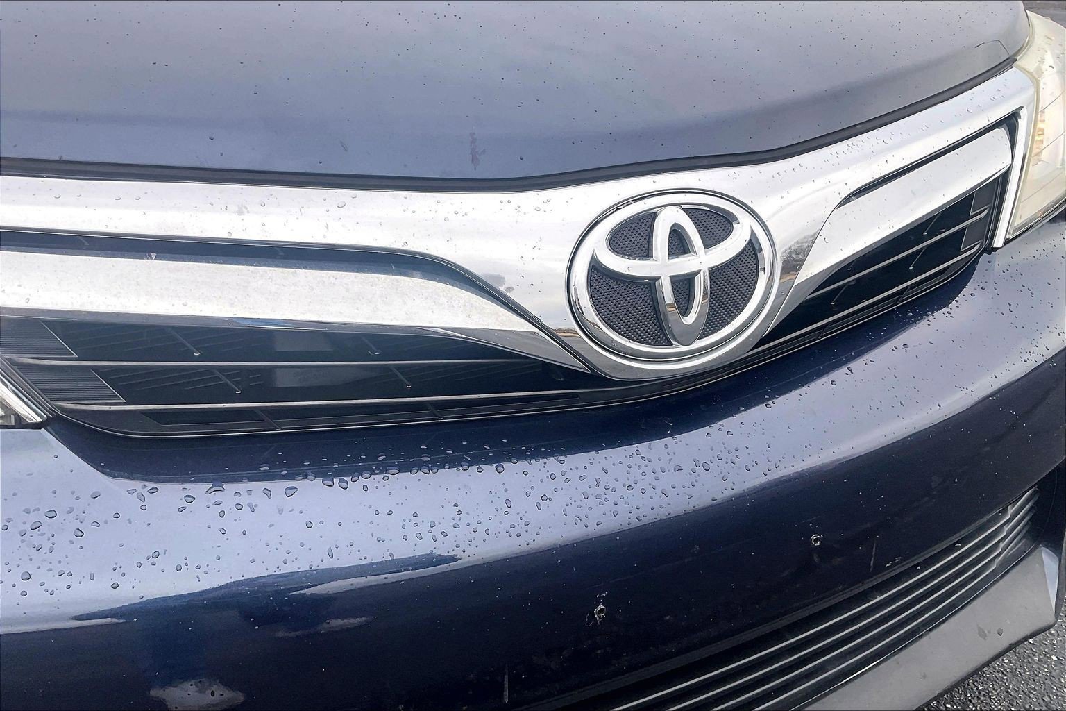 Used 2014 Toyota Camry XLE w/ Leather Package image 27