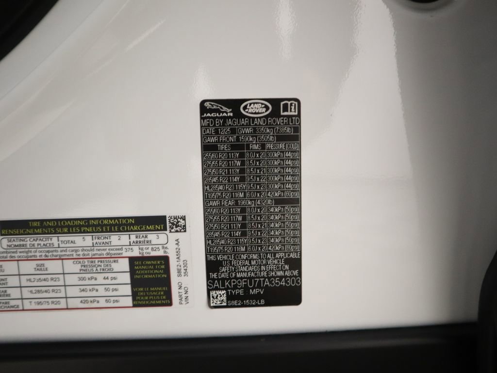 New 2026 Land Rover Range Rover SE image 34