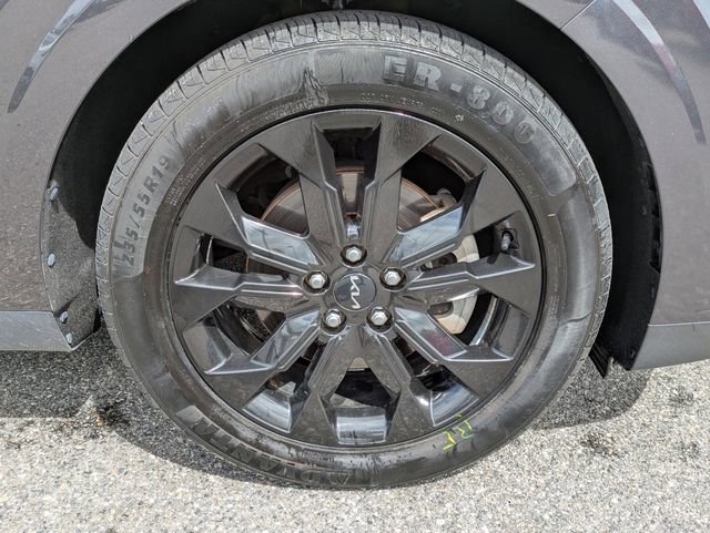 Used 2023 Kia Carnival SX FWD image 11