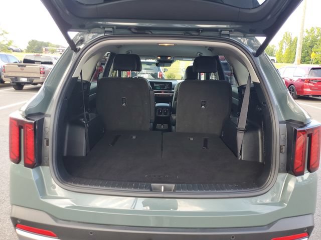 Used 2025 Kia Sorento EX AWD/4WD image 14