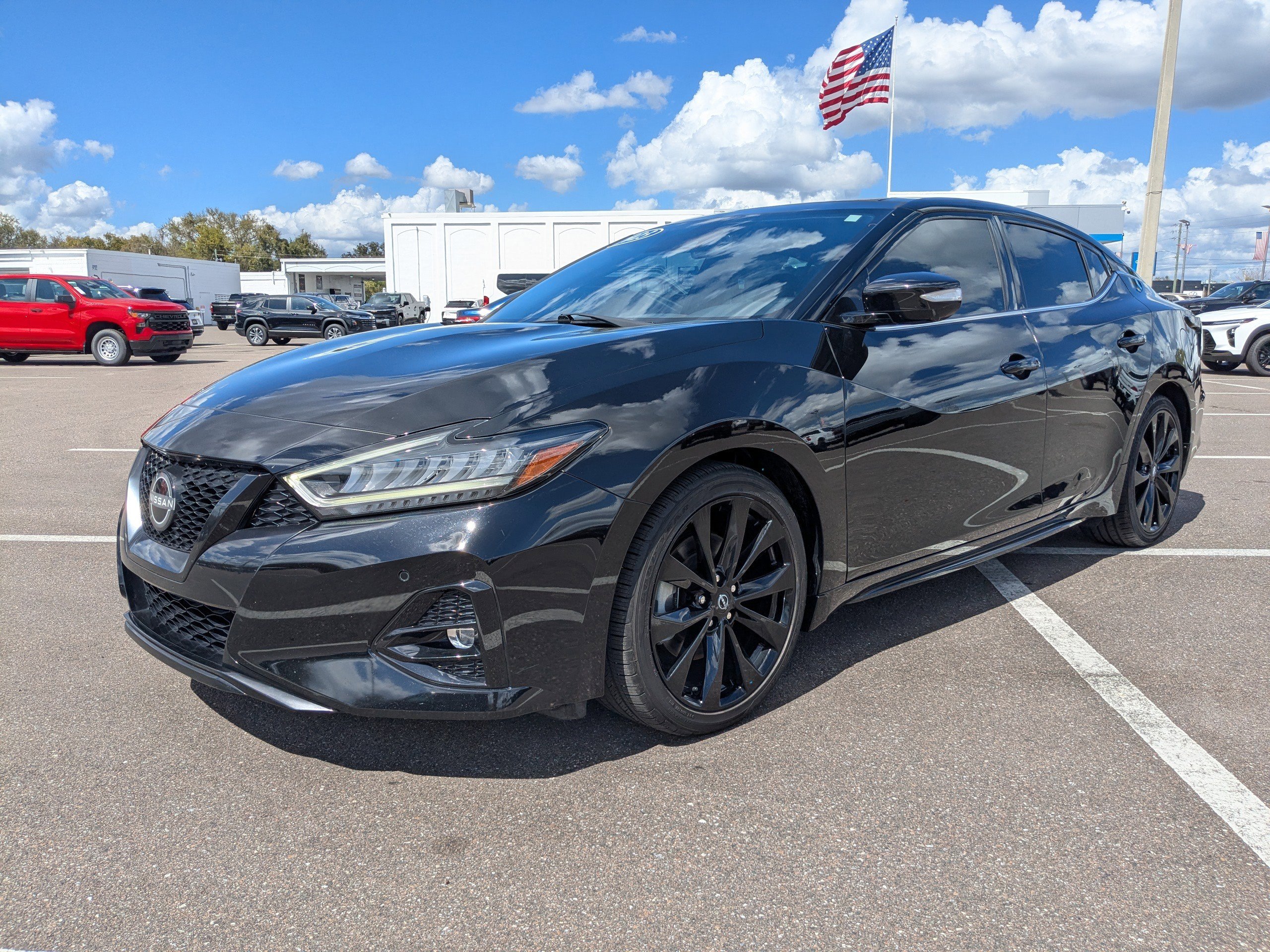 Used 2023 Nissan Maxima SR w/ Sport Mat Group image 8