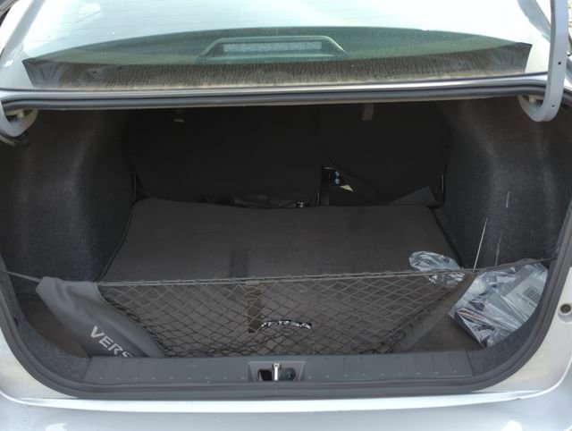 New 2025 Nissan Versa SR w/ Trunk Package image 12