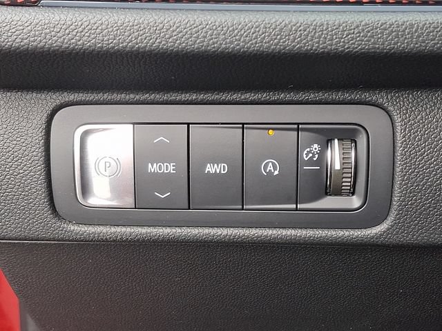 Used 2025 Chevrolet Traverse Z71 AWD/4WD image 23