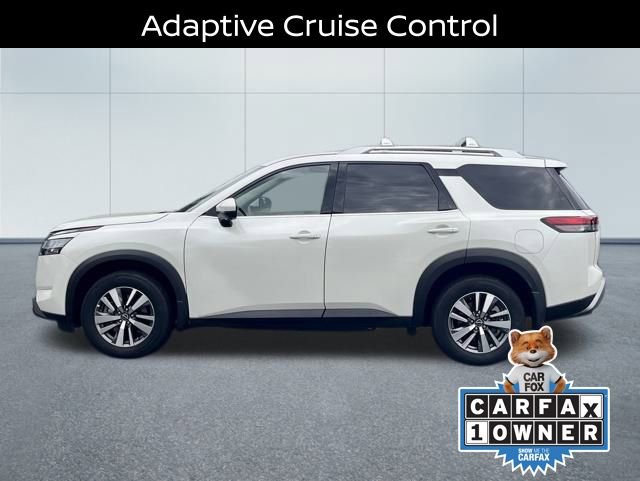 Certified 2024 Nissan Pathfinder SL w/ Black Appearance Package image 11