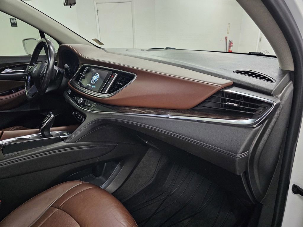 Used 2019 Buick Enclave Avenir w/ Avenir Technology Package AWD/4WD image 13