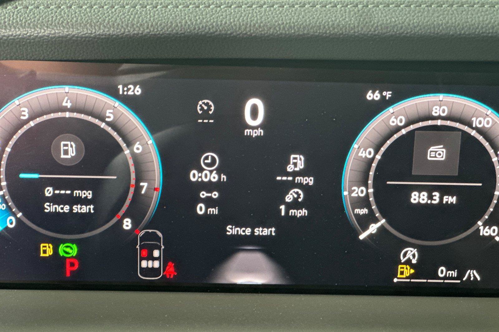 New 2026 Volkswagen Tiguan SE R-Line AWD/4WD image 26