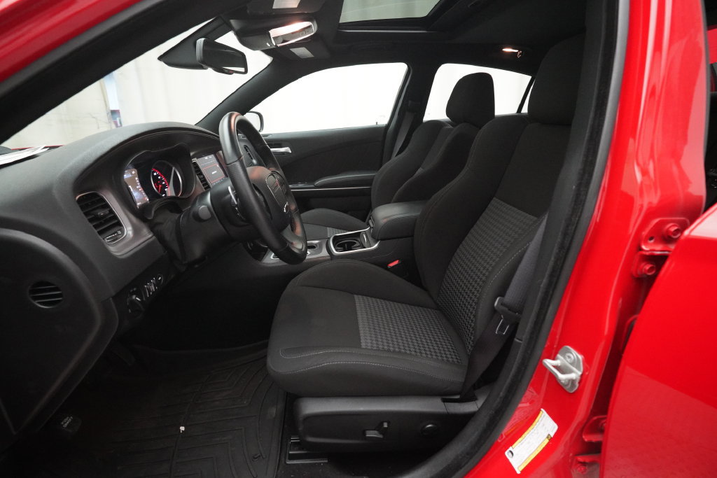 Used 2023 Dodge Charger R/T RWD image 7