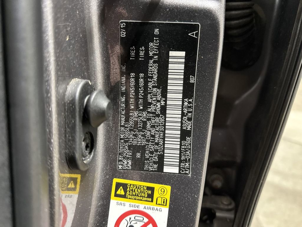 Used 2015 Toyota Highlander LE image 28