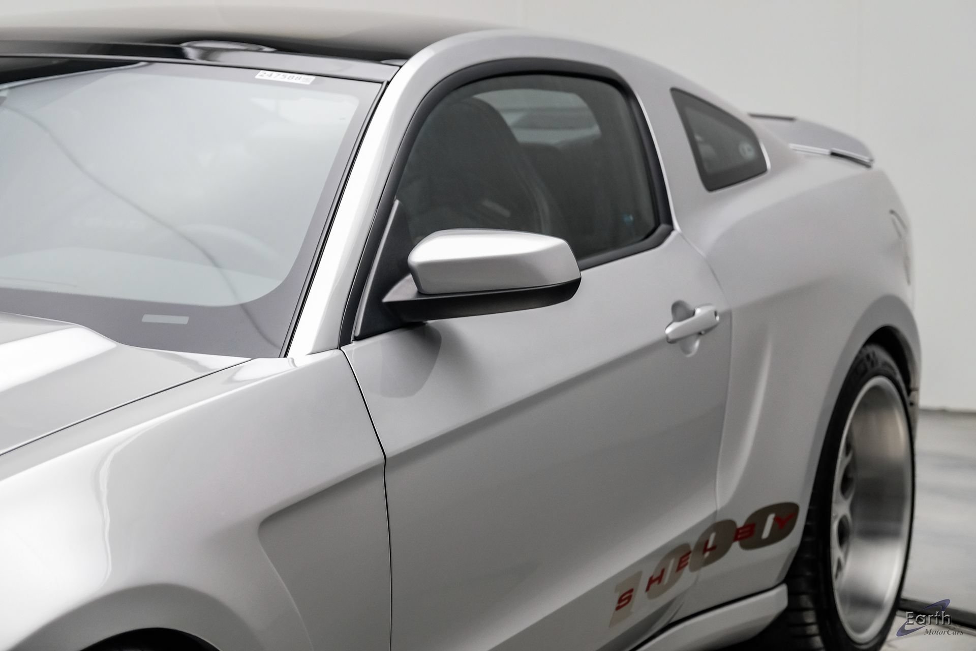 Used 2012 Ford Mustang Shelby GT500 w/ SVT Performance Pkg RWD image 33