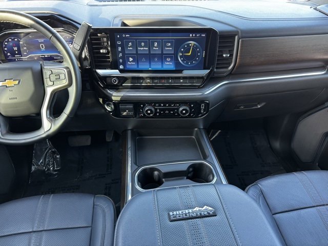 Certified 2024 Chevrolet Silverado 3500 High Country w/ High Country Premium Package image 2