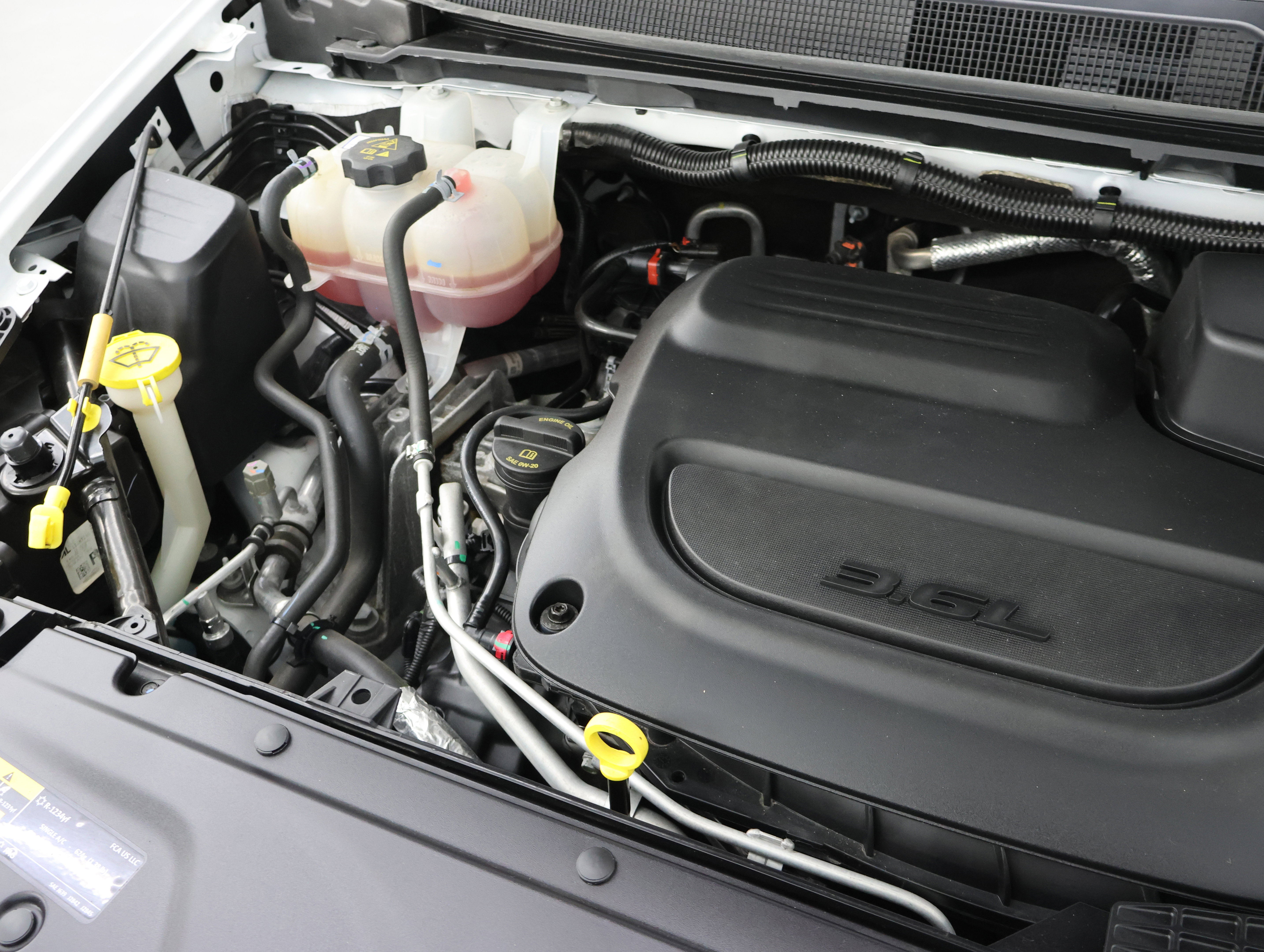 Used 2024 Chrysler Pacifica Touring-L image 18