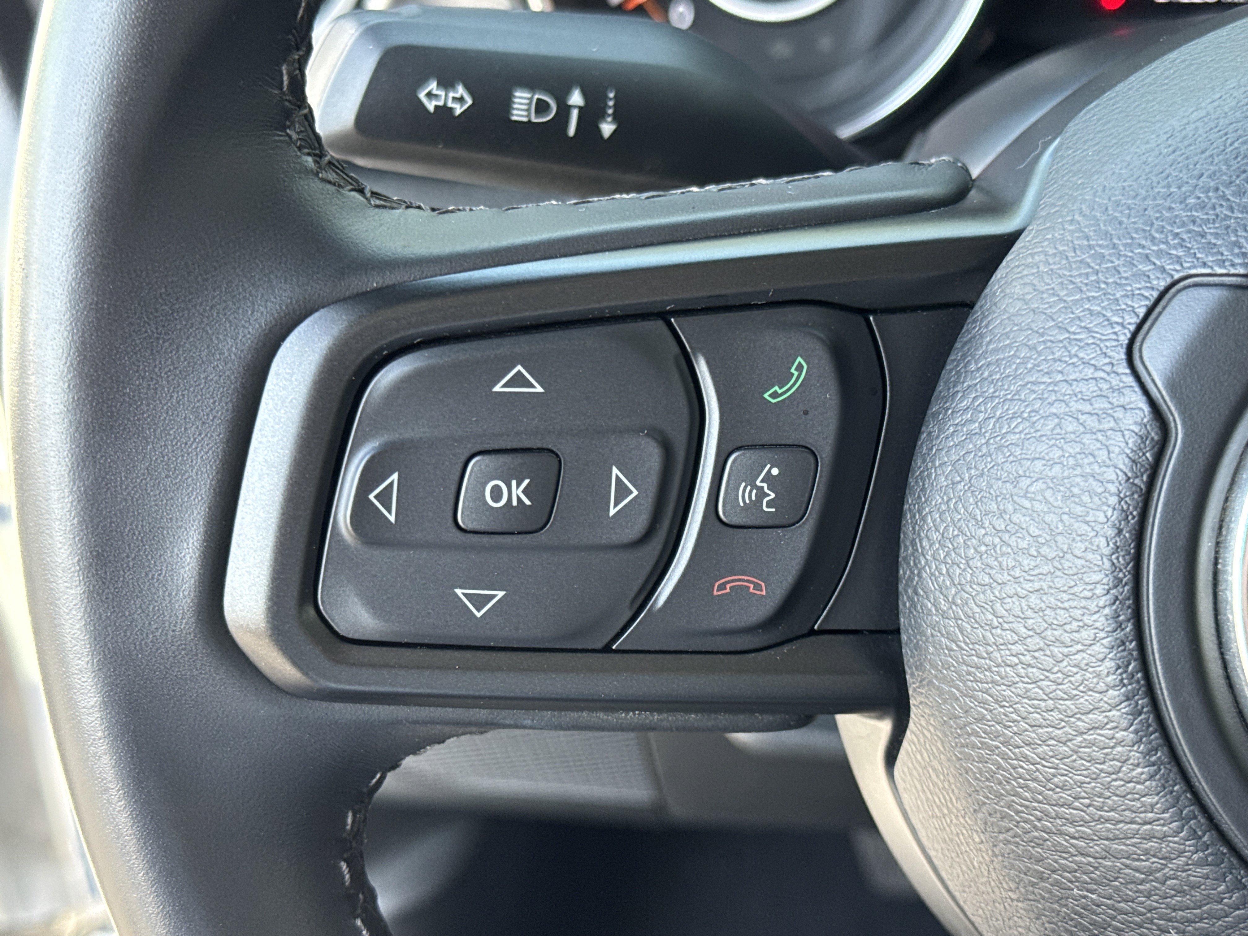 Used 2022 Jeep Wrangler Unlimited Sport AWD/4WD image 29