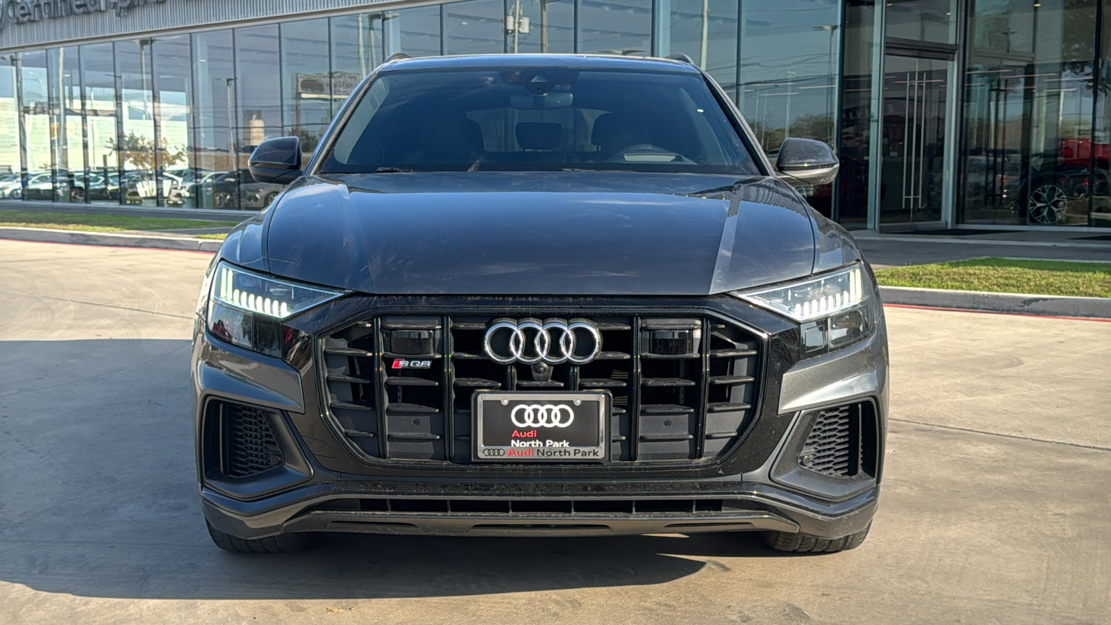 Used 2020 Audi SQ8 Prestige w/ Prestige Package image 2