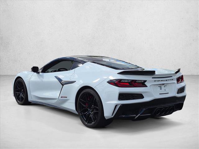 Used 2025 Chevrolet Corvette Z06 w/ Stealth Interior Trim Package RWD image 7