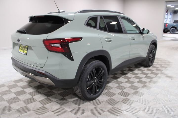 New 2026 Chevrolet Trax ACTIV w/ Driver Confidence Package FWD image 11