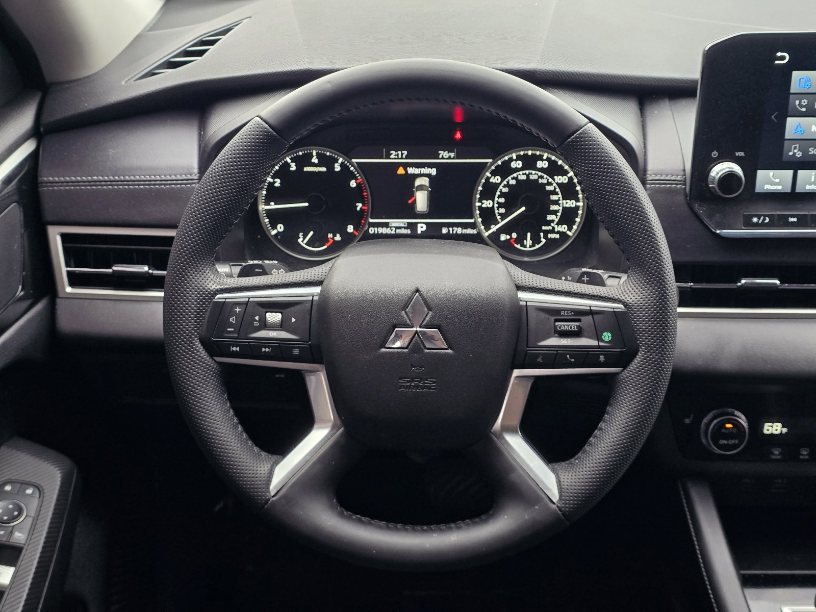 Used 2024 Mitsubishi Outlander SE image 15