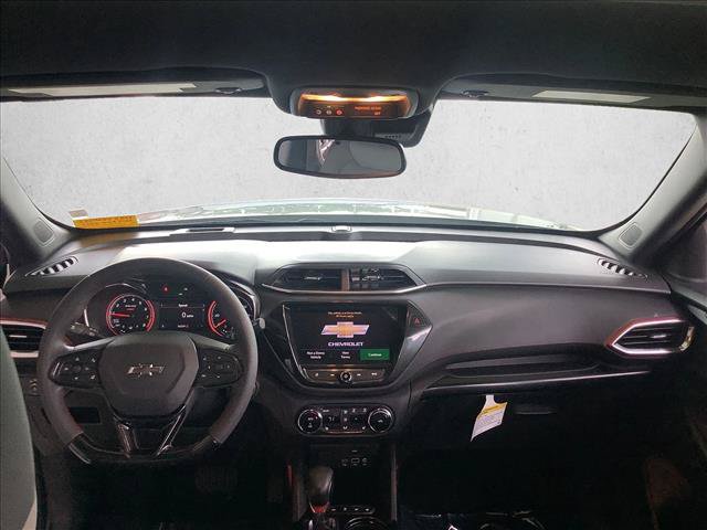 Used 2023 Chevrolet TrailBlazer RS w/ Technology Package FWD image 18
